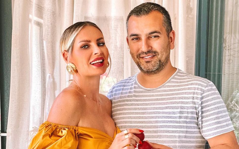 Andreea Bănică s-a mutat &icirc;n casă nouă. Cum arată noua locuință a artistei, &icirc;n care a investit bani frumoși